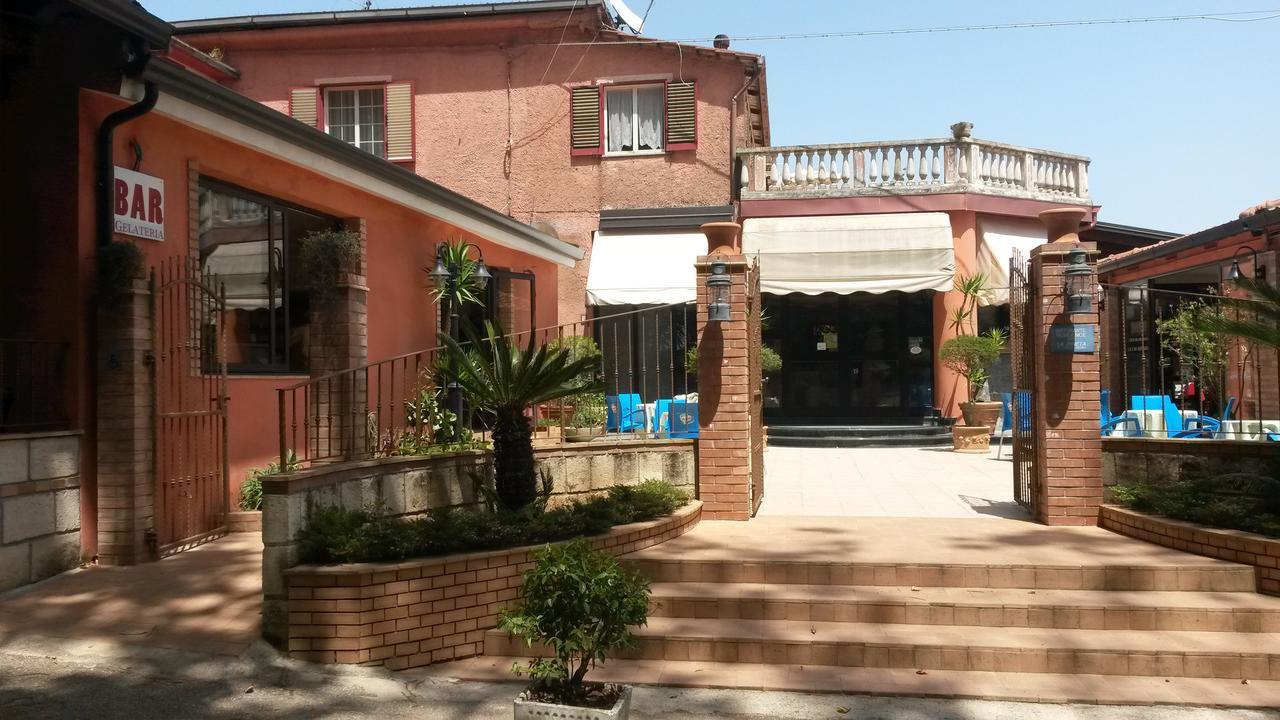 Hotel La Pineta Joppolo Exterior foto