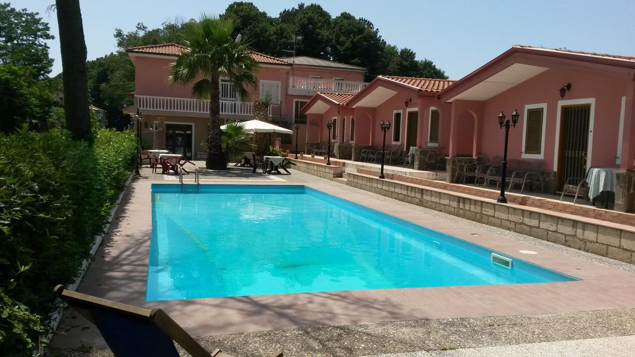 Hotel La Pineta Joppolo Exterior foto